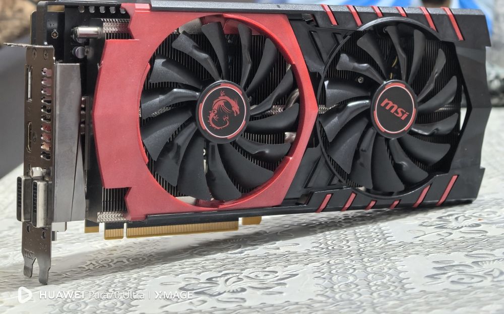 Продавам Видео карта  MSI R9 390x