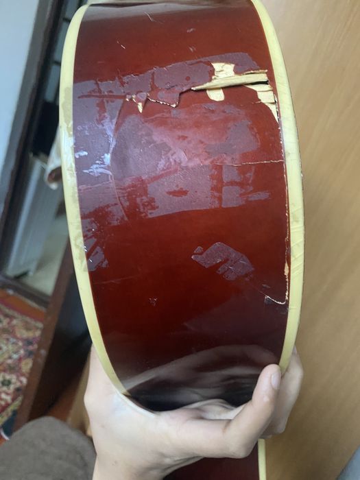 Продам гитару классика