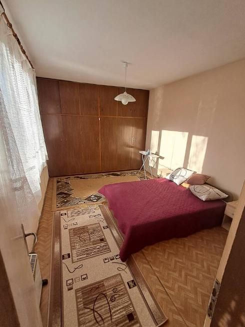 Дава се под наем Двустаен апартамент в Пловдив, Център - 78 кв.м за 400 € - Снимка #2