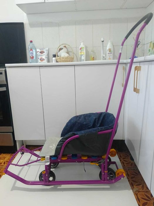 Продаются санки за 10 000