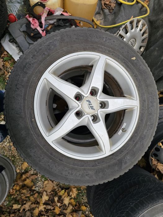 Jante Aliaj R16 Nissan Dacia Renault 5×115 Cauciucuri iarna 215 65 R16
