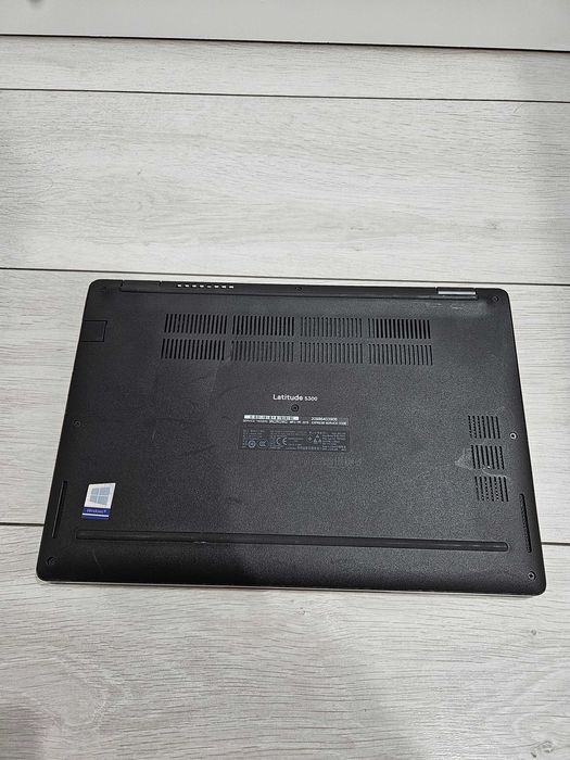 Dell Latitude 5300
