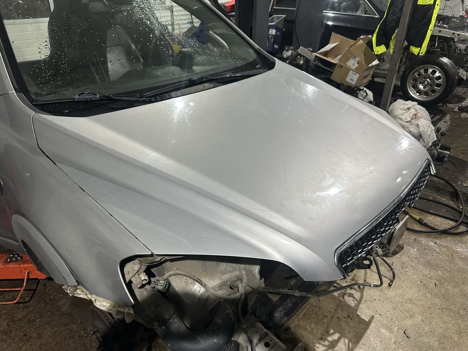 Преден капак за Шевролет Каптива до 2011г!