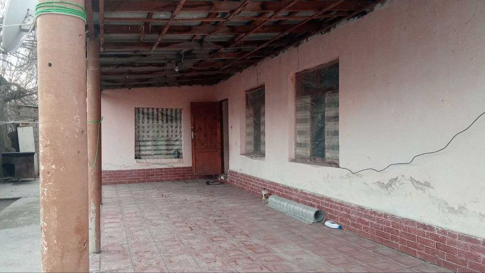 Участок земли в Юкори Чирчикском районе, поселок Ахмад Яссавий