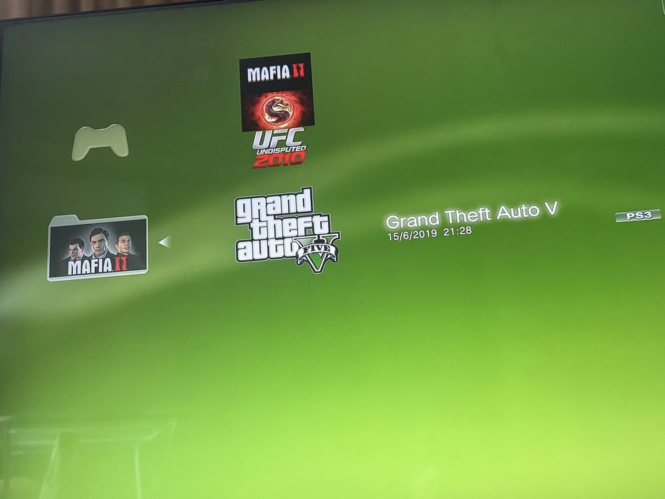 Продам ps3. Торг Есть
