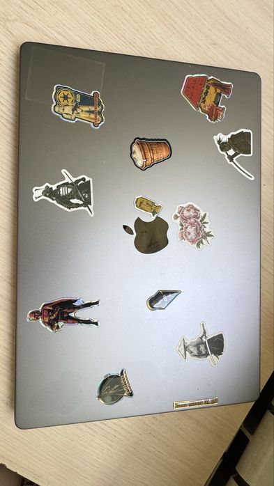 MackBook Pro  16