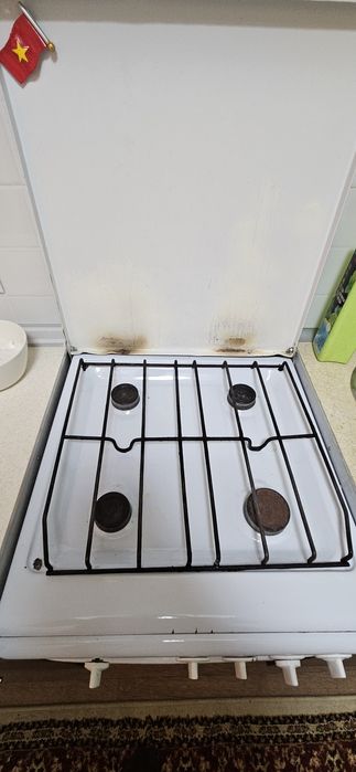 Продам газовую плиту