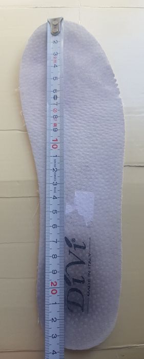 Sneakers Divi nr. 37, piele naturală cu broderie, stare f. bună