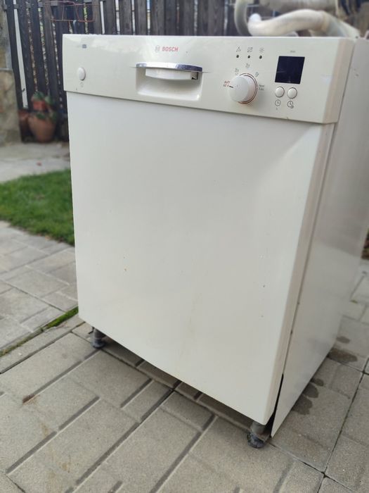 Съдомиялна Bosch