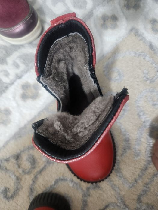 Продам для девочки