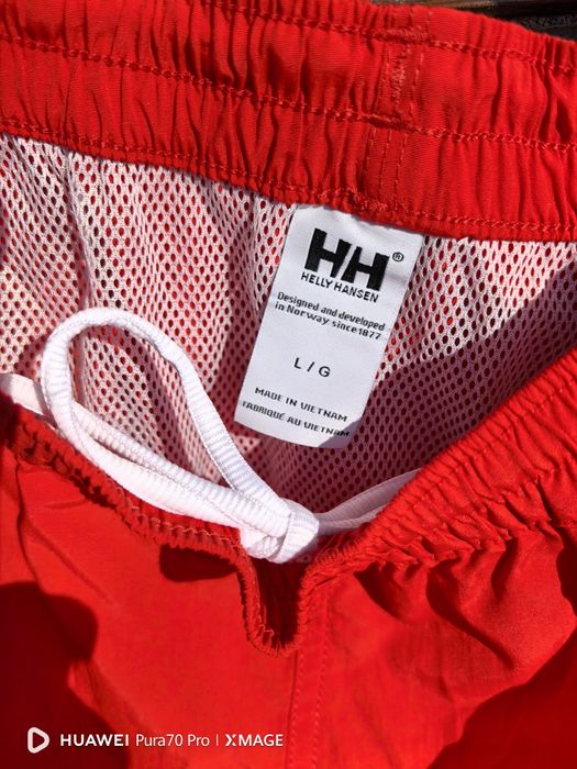 Страхотни мъжки бански HH размер L в ярко червено,нови без етикет