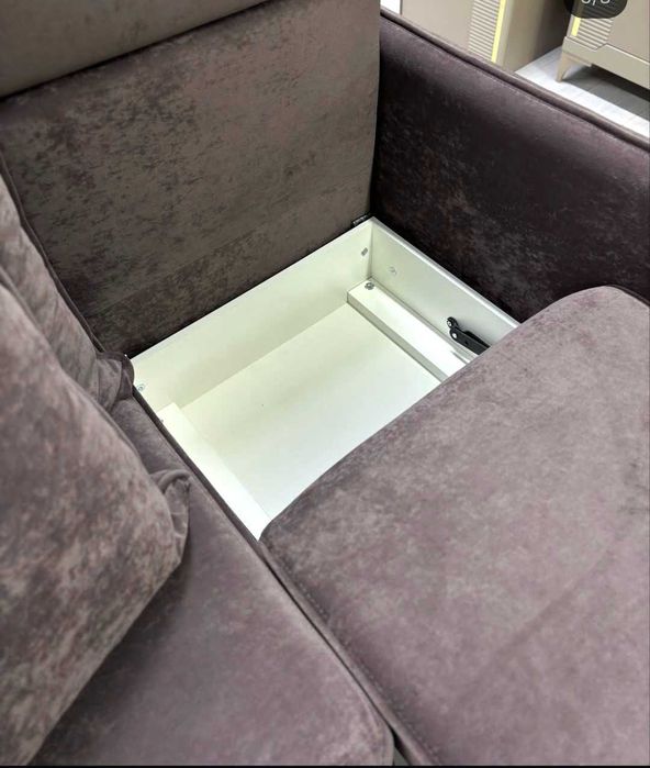 Продам Диван с атаманкой