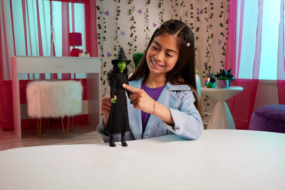 Wicked Пееща кукла Елфаба Elphaba