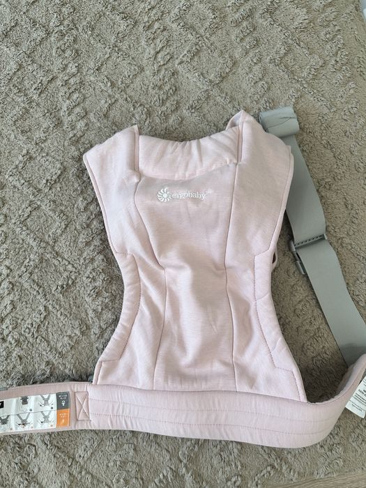 Эргорюкзак розовый