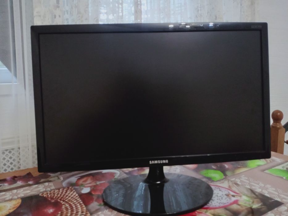 Монитор Самсунг S22C150