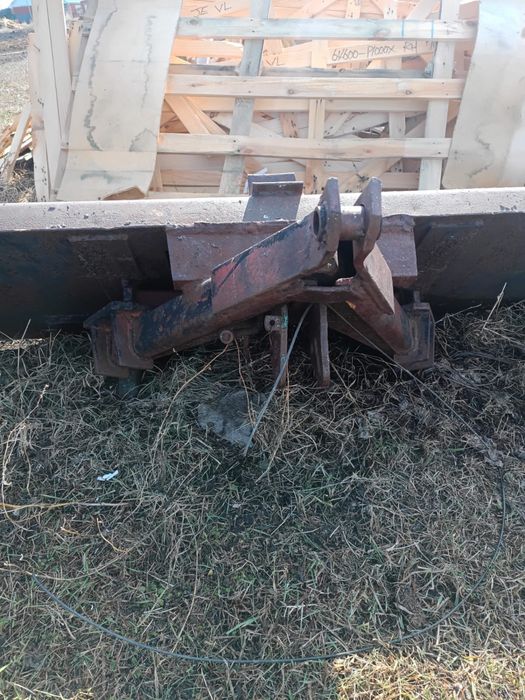 Лопата для трактора