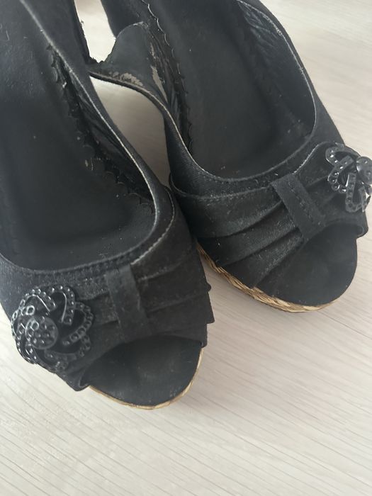 Черни сандали Tendenz
