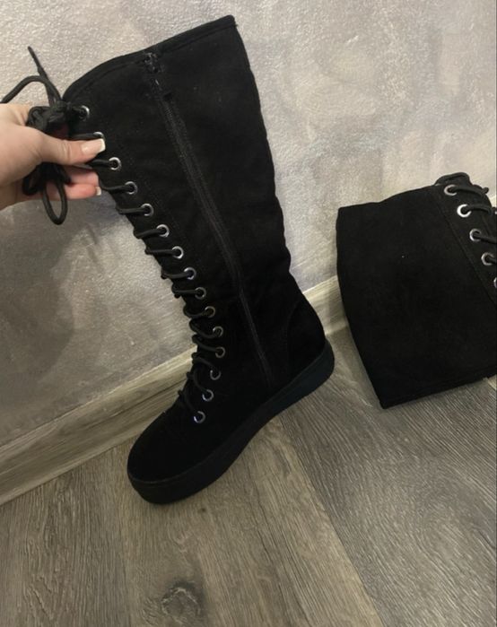 Cizme cu șnur din catifea,marimea 39!