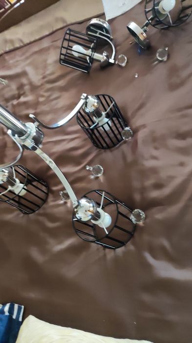 Люстра и два бра