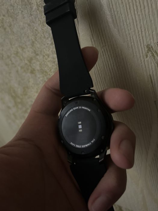 Samsung gear s3 frontier часы