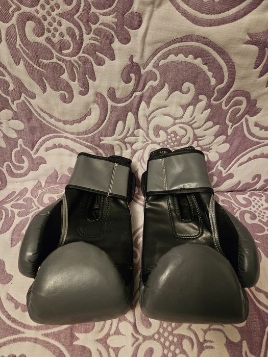 Перчатки для бокса