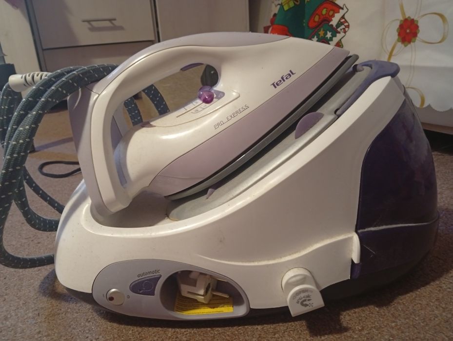 Vand statie călcat haine