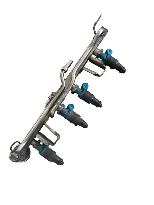 Rampa + Injectoare Audi A4 Saloon 8D2, B5 1994 - 2001 1.6 Ahl