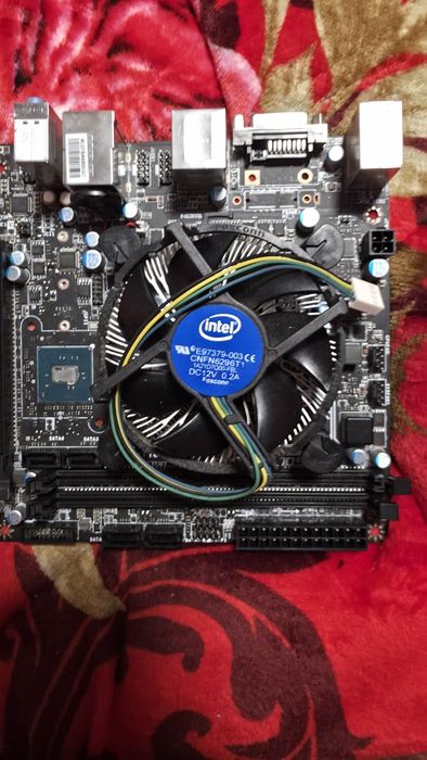 Placa de baza MSI H110 pro + intel core i3 600 3.80ghz + Cpu cooler