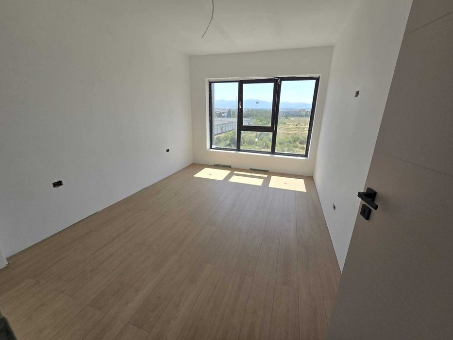 Apartament 3 camere - 65 mpu - Intabulat - Finisat la Cheie - Proiect Nou - Calea Surii Mici