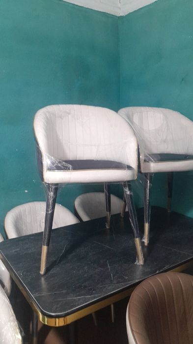 Кухонный стол стулья. Kuxonniy stol stul