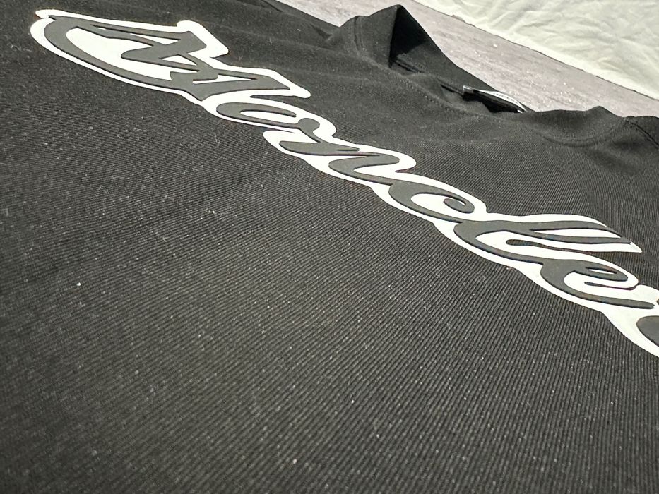 Продавам чисто нови тениски