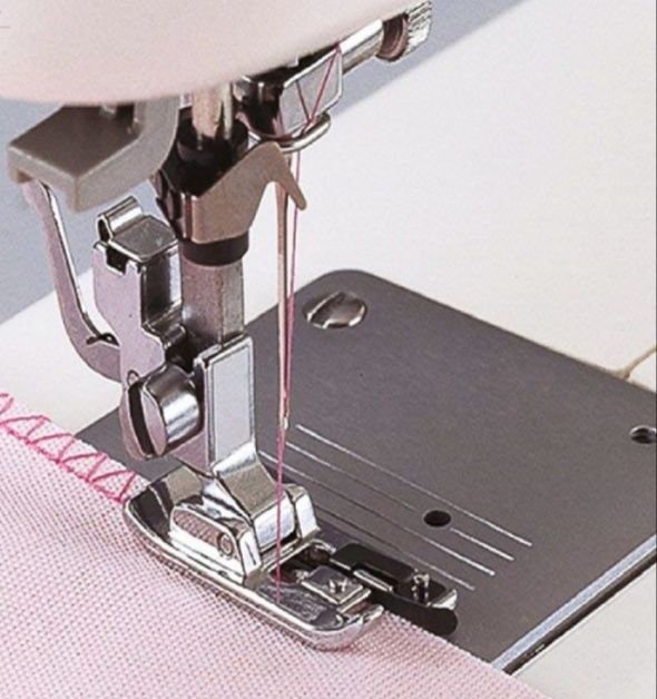 Лапка оверлочная