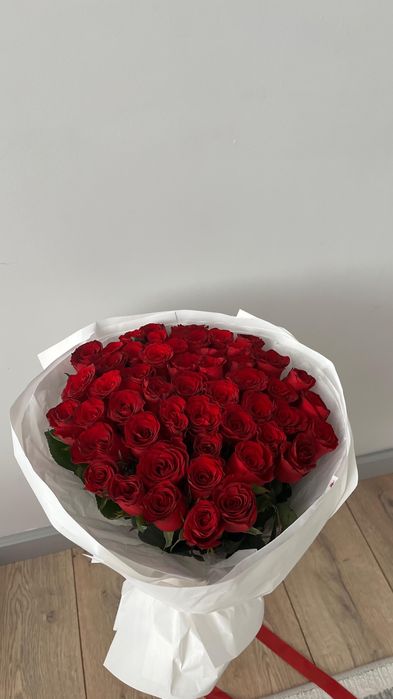 Цветы, 51 роза свежий