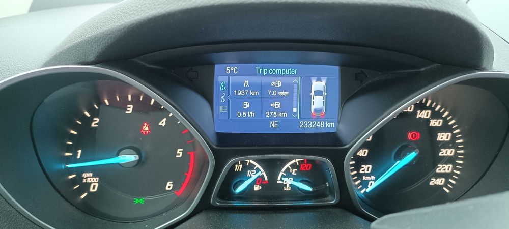 vand ford kuga 2014