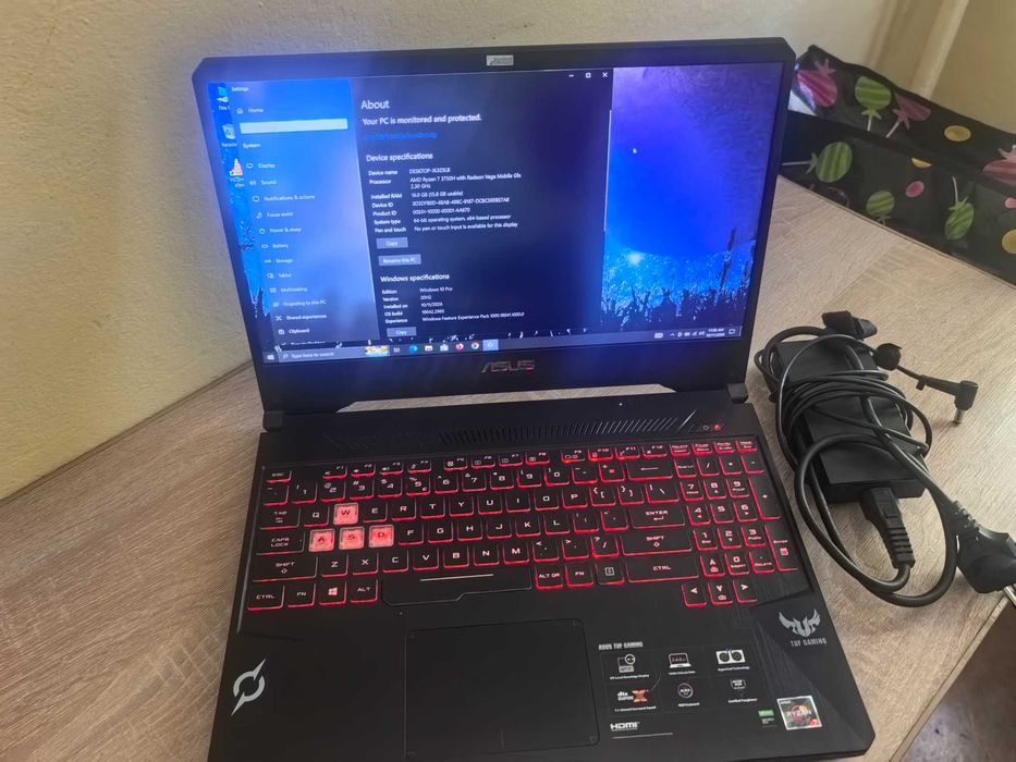 Leptop asus tuf FX505D Ryzen 7 3750H