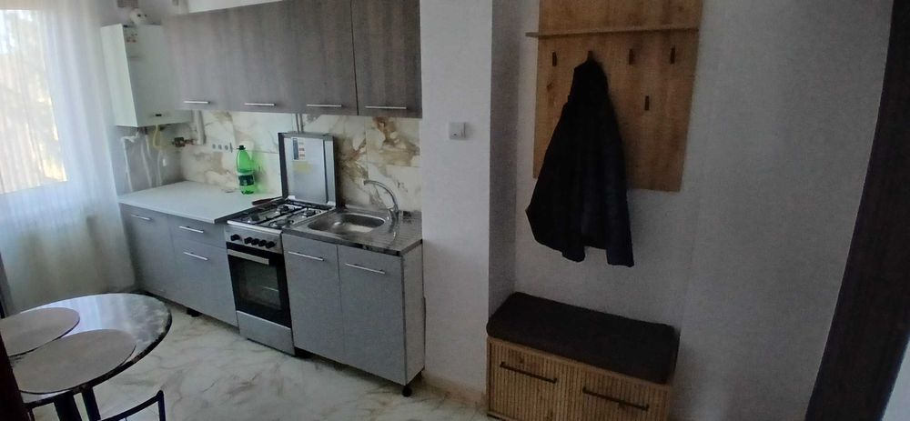 Inchiriere apartament doua camere