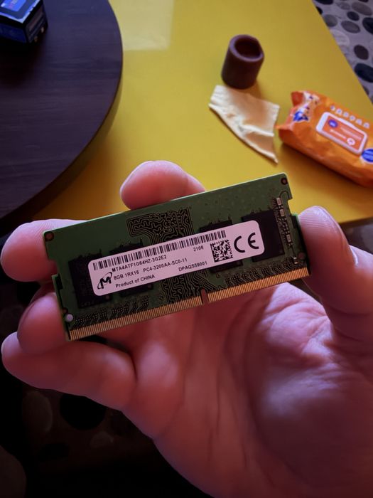 Micron DDR4 SO-DIMM 3200 16 GB (8x2)