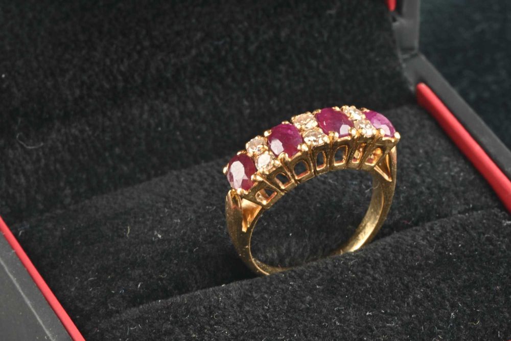 Два Пръстена Злато 750 ( 18к) с Диаманти Смарагди и Рубини Размер 50