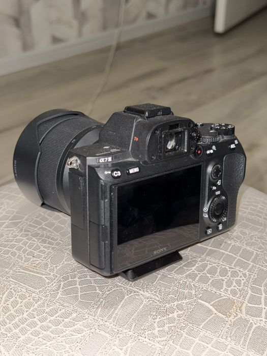 Фотокамера Sony Alpha A7 III kit 28-70mm