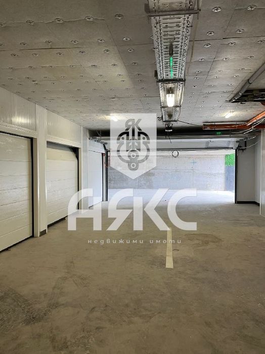 Продава се Гараж / Паркомясто в София, Малинова долина - 20 кв.м за 1800 €/кв.м - Снимка #1