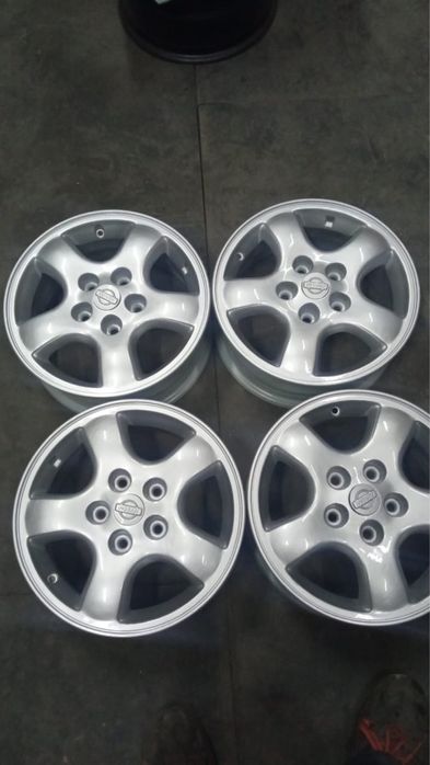 Диски на нисан  15