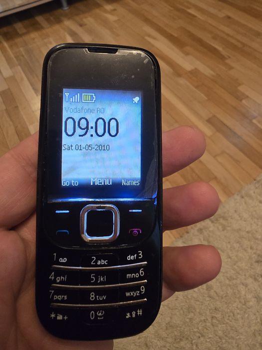 Telefon Colectie: Nokia 2330 Recarosat