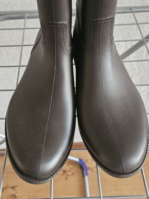 Резиновые сапоги для узкой стопы