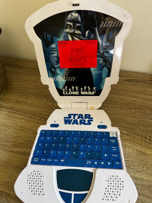 Star Wars The Clone Wars детски образователен лаптоп Oregon Scientific E-CT33G