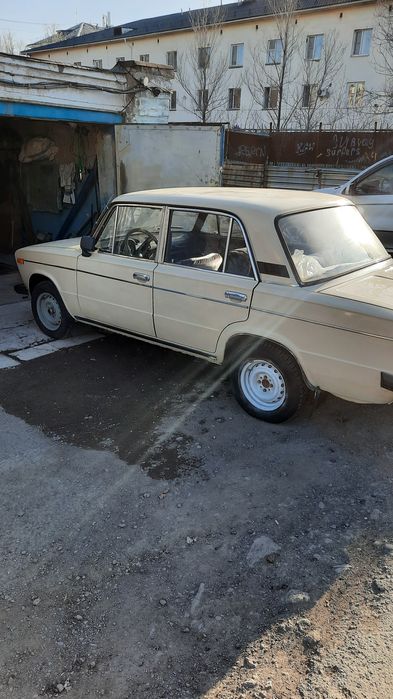 Автомобиль  ваз 2106