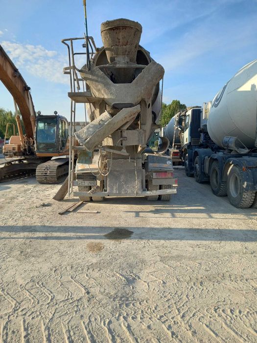 Autobetoniera Renault Kerax 370 DCI