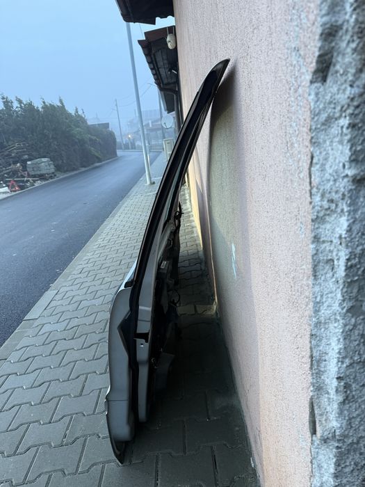 Продавам врати мерцедес мл 163