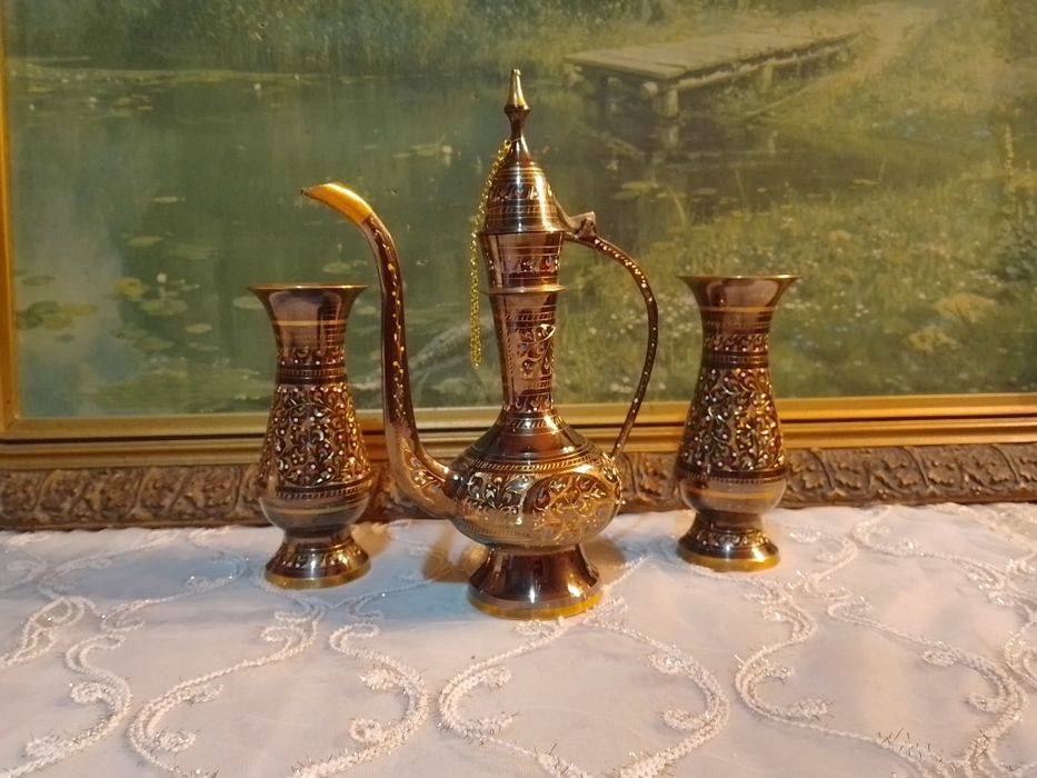 Кувшин и вазы из латуни