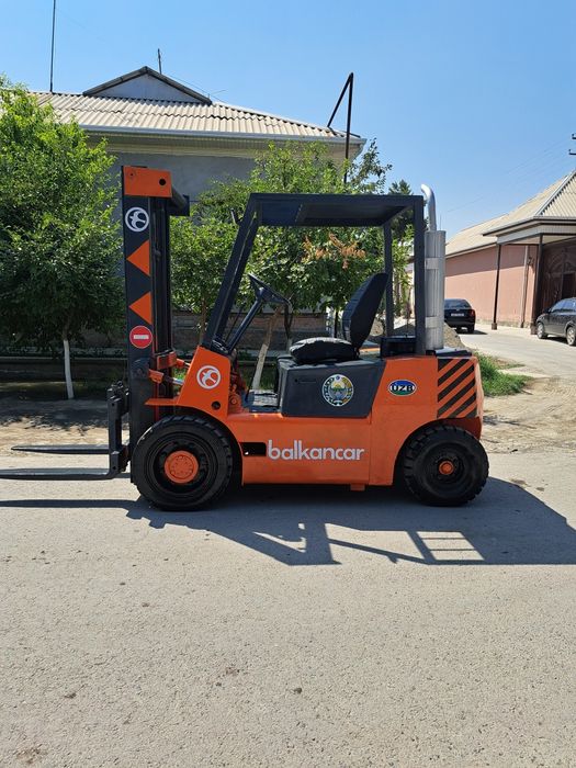 Автокара.сотилади.3.тоннали.холати.зур.ишга.таййор