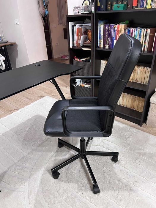 Scaun Birou + Masa Gaming